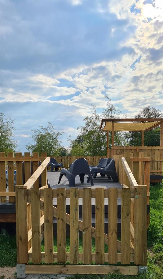Le Petit Moulin Bed & Breakfast Saint-Hilaire  ภายนอก รูปภาพ