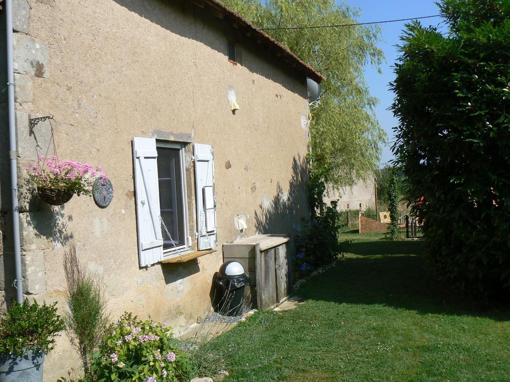 Le Petit Moulin Bed & Breakfast Saint-Hilaire  ภายนอก รูปภาพ