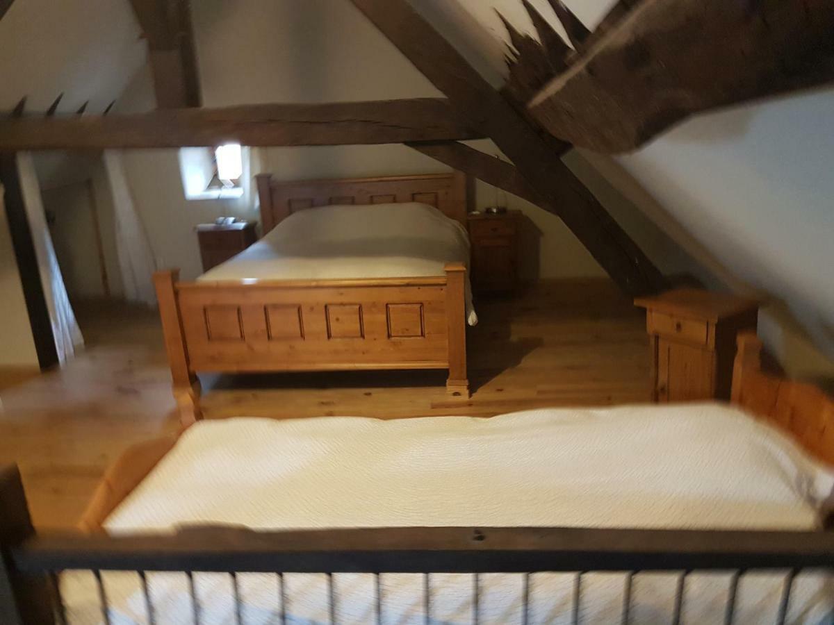 Le Petit Moulin Bed & Breakfast Saint-Hilaire  ภายนอก รูปภาพ