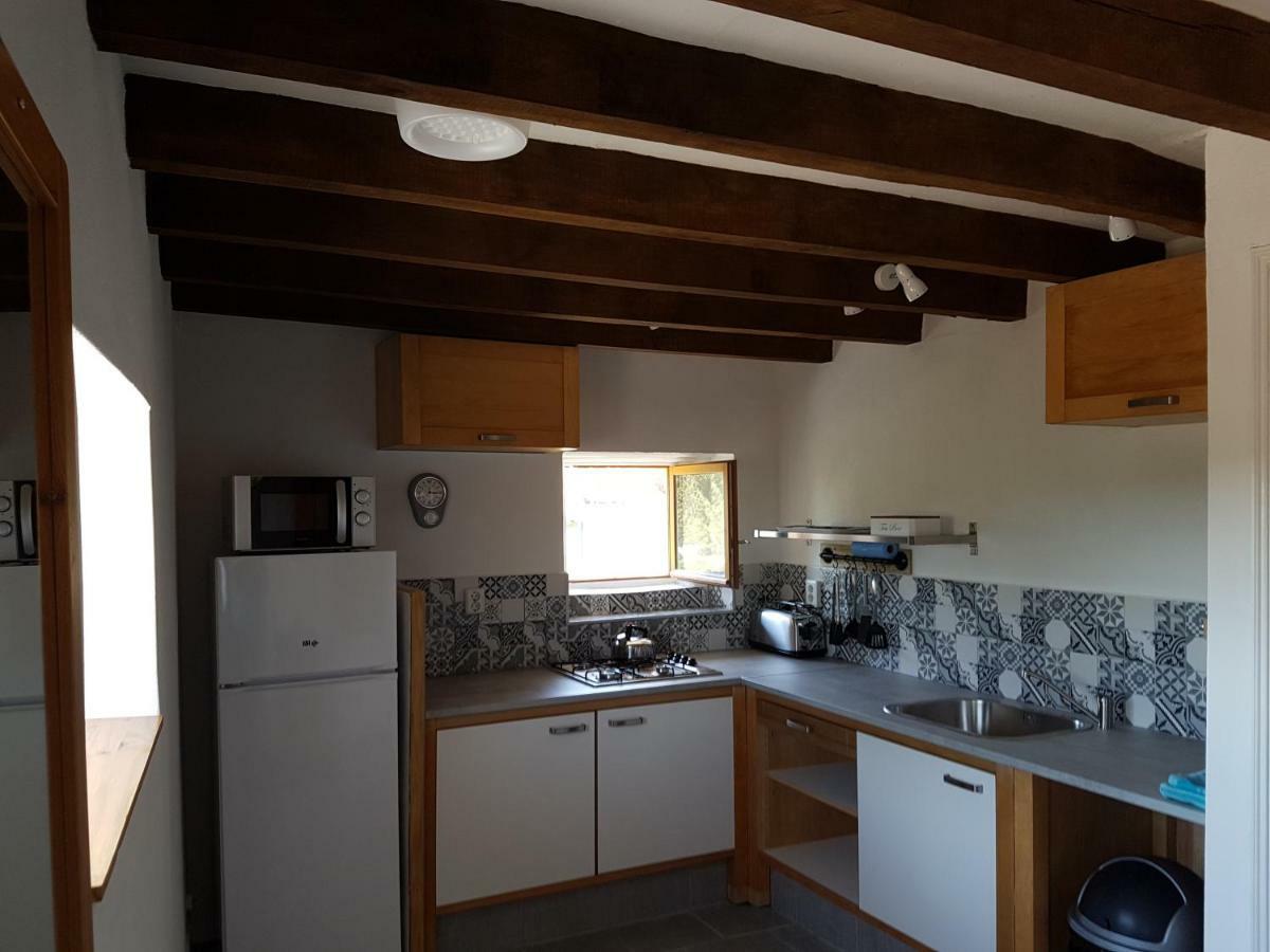 Le Petit Moulin Bed & Breakfast Saint-Hilaire  ภายนอก รูปภาพ